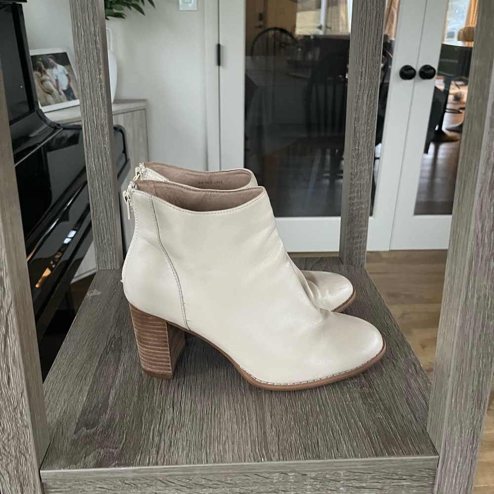 Heeled Boots-Cream